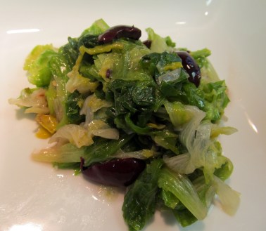 escarole w onions &amp; olives