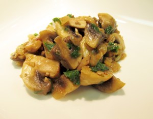 mushrooms in wine w parsley